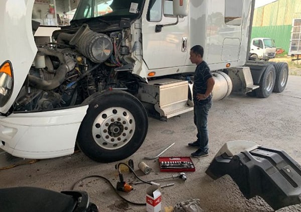 sửa xe đầu kéo mỹ tam điêp ninh bình