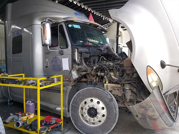 Những lỗi thường gặp khi xe container bị hỏng và cách sửa chữa